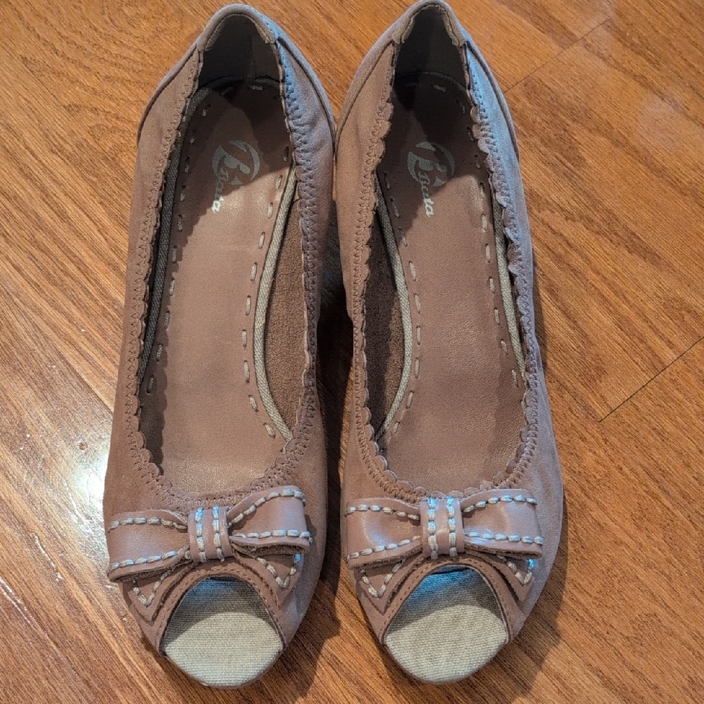 Bata Leather Ballet Heels